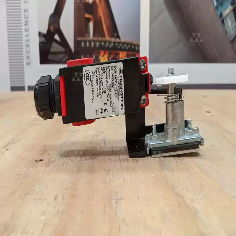 1040446A02 | EMERGENCY SBLOQ. KIT W/SAFETY CONTACT H=41 ELECTRICAL RESETTABLE 24V (NC-NC) TYPE 11/L 31/L 71/R