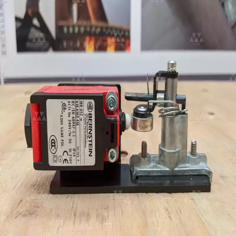 1040446A23 | EMERGENCY SBLOQ. KIT W/SAFETY CONTACT H=41 ELECTRICAL RESETTABLE 230V (NC-N0) TYPE 41/C 61/C